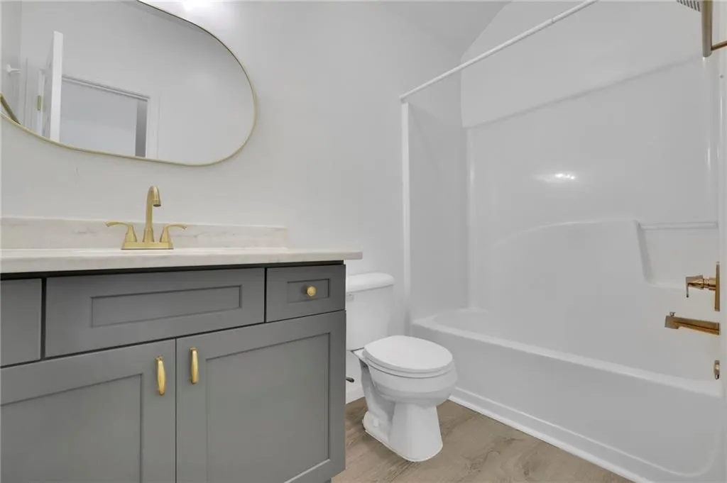 2031 North Avenue Nw, Atlanta, Georgia 30318, 8 Bedrooms Bedrooms, ,4 BathroomsBathrooms,Residential,For Sale,2031 North Avenue Nw,7650466