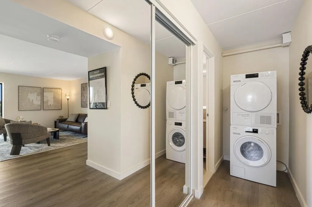 2460 Peachtree Road Ne Unit Ts-02, Atlanta, Georgia 30305, 2 Bedrooms Bedrooms, 0 ,2 BathroomsBathrooms,Residential,For Sale,2460 Peachtree Road Ne Unit Ts-02,7759143