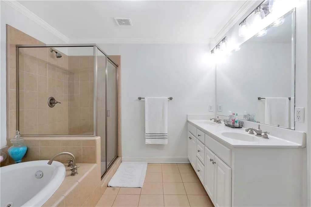 85 Chemin De Vie, Atlanta, Georgia 30342, 3 Bedrooms Bedrooms, ,3 BathroomsBathrooms,Residential,Sold,85 Chemin De Vie,7097067