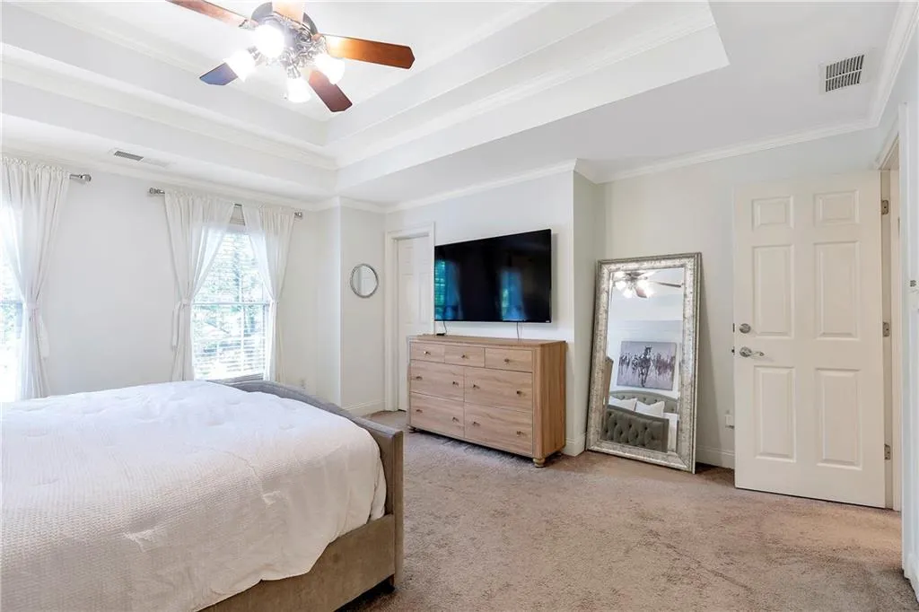 85 Chemin De Vie, Atlanta, Georgia 30342, 3 Bedrooms Bedrooms, ,3 BathroomsBathrooms,Residential,Sold,85 Chemin De Vie,7097067