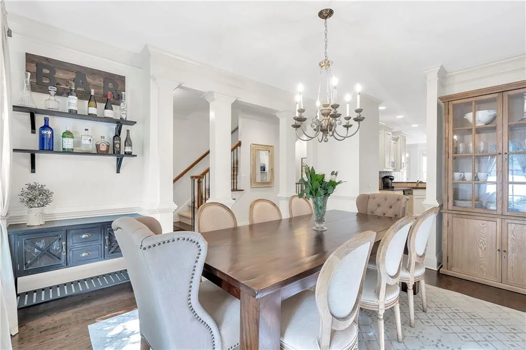 85 Chemin De Vie, Atlanta, Georgia 30342, 3 Bedrooms Bedrooms, ,3 BathroomsBathrooms,Residential,Sold,85 Chemin De Vie,7097067