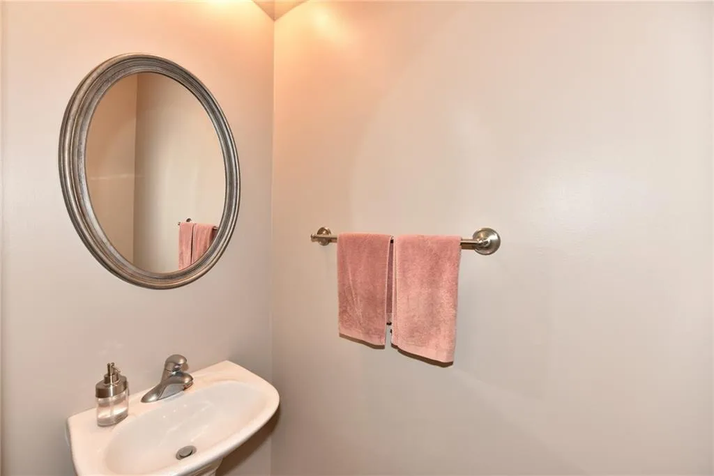 799 Hammond Drive Unit 124, Sandy Springs, Georgia 30328, 1 Bedroom Bedrooms, ,1 BathroomBathrooms,Residential,Sold,799 Hammond Drive Unit 124,5807618