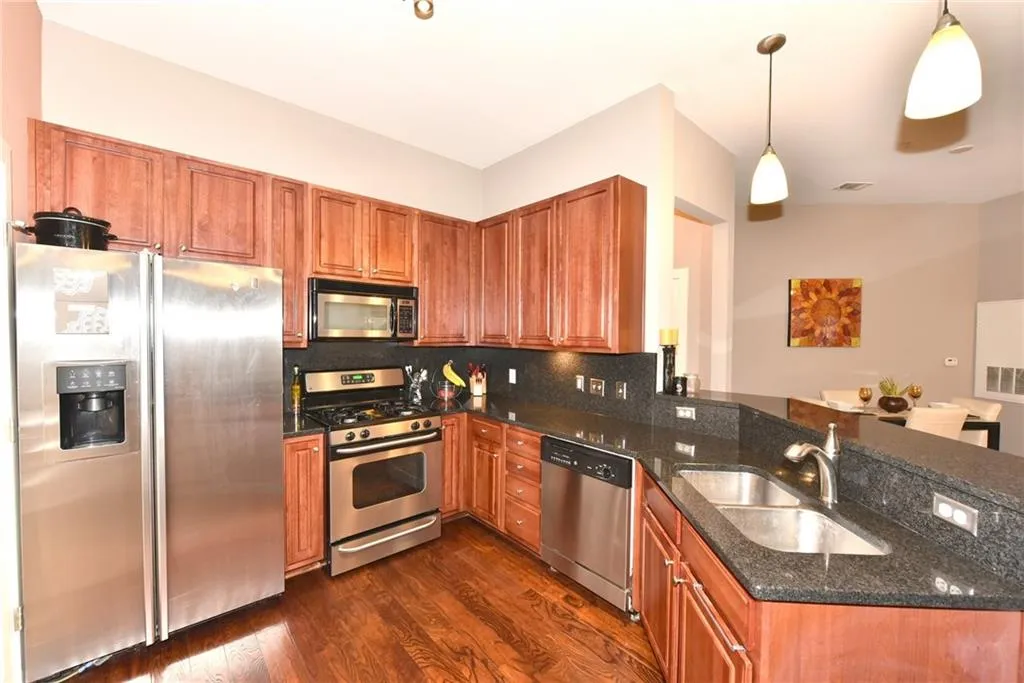 799 Hammond Drive Unit 124, Sandy Springs, Georgia 30328, 1 Bedroom Bedrooms, ,1 BathroomBathrooms,Residential,Sold,799 Hammond Drive Unit 124,5807618