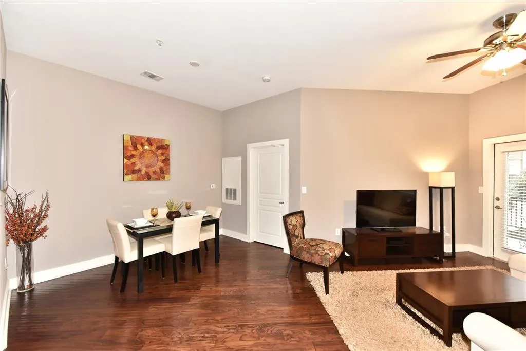 799 Hammond Drive Unit 124, Sandy Springs, Georgia 30328, 1 Bedroom Bedrooms, ,1 BathroomBathrooms,Residential,Sold,799 Hammond Drive Unit 124,5807618