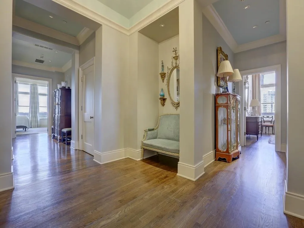 2500 Peachtree Road Nw Unit 802n, Atlanta, Georgia 30305, 3 Bedrooms Bedrooms, ,3 BathroomsBathrooms,Residential,Sold,2500 Peachtree Road Nw Unit 802n,5813169
