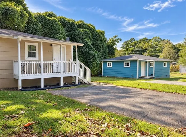 4220 Holland Drive, Gainesville, Georgia 30504