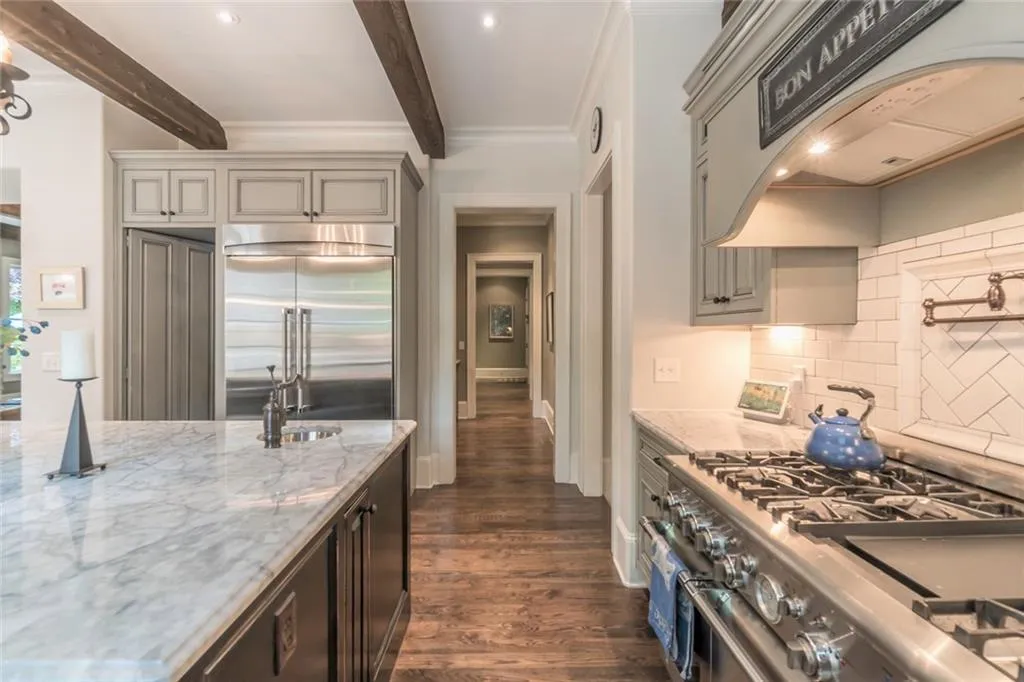 205 Worth Drive Nw, Sandy Springs, Georgia 30327, 6 Bedrooms Bedrooms, ,5 BathroomsBathrooms,Residential,Sold,205 Worth Drive Nw,6873785