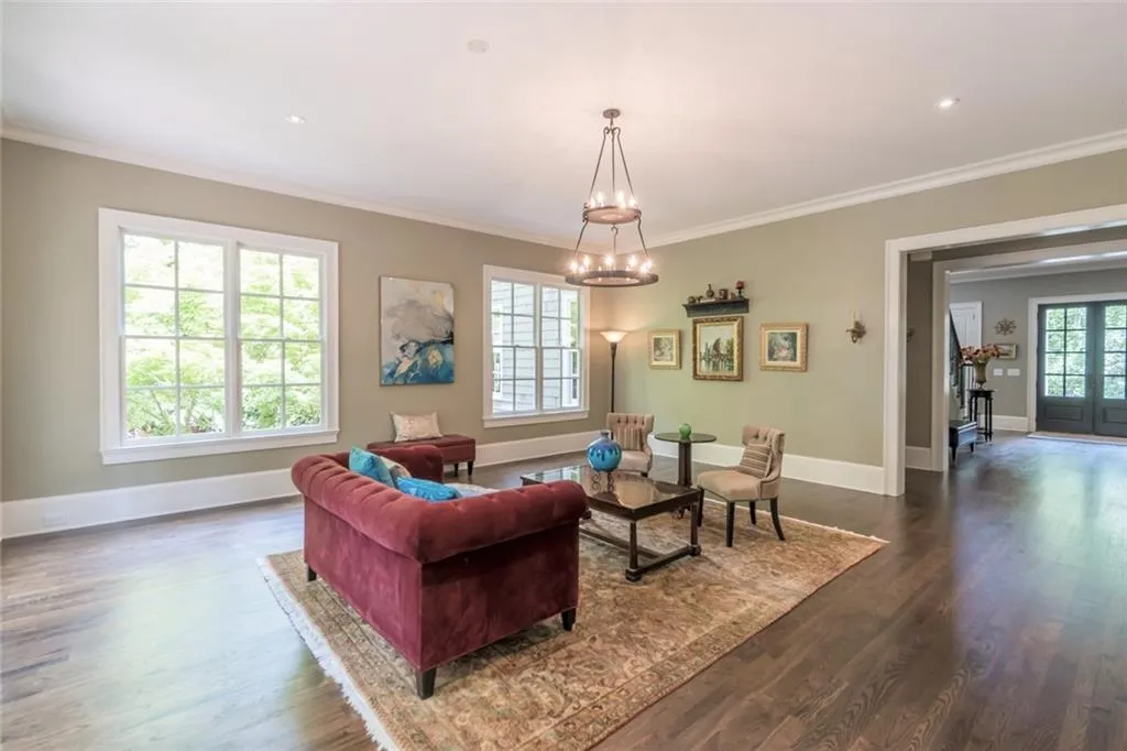 205 Worth Drive Nw, Sandy Springs, Georgia 30327, 6 Bedrooms Bedrooms, ,5 BathroomsBathrooms,Residential,Sold,205 Worth Drive Nw,6873785