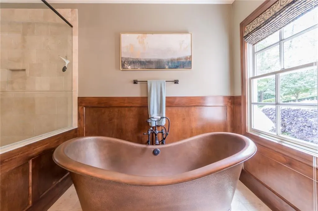 205 Worth Drive Nw, Sandy Springs, Georgia 30327, 6 Bedrooms Bedrooms, ,5 BathroomsBathrooms,Residential,Sold,205 Worth Drive Nw,6873785