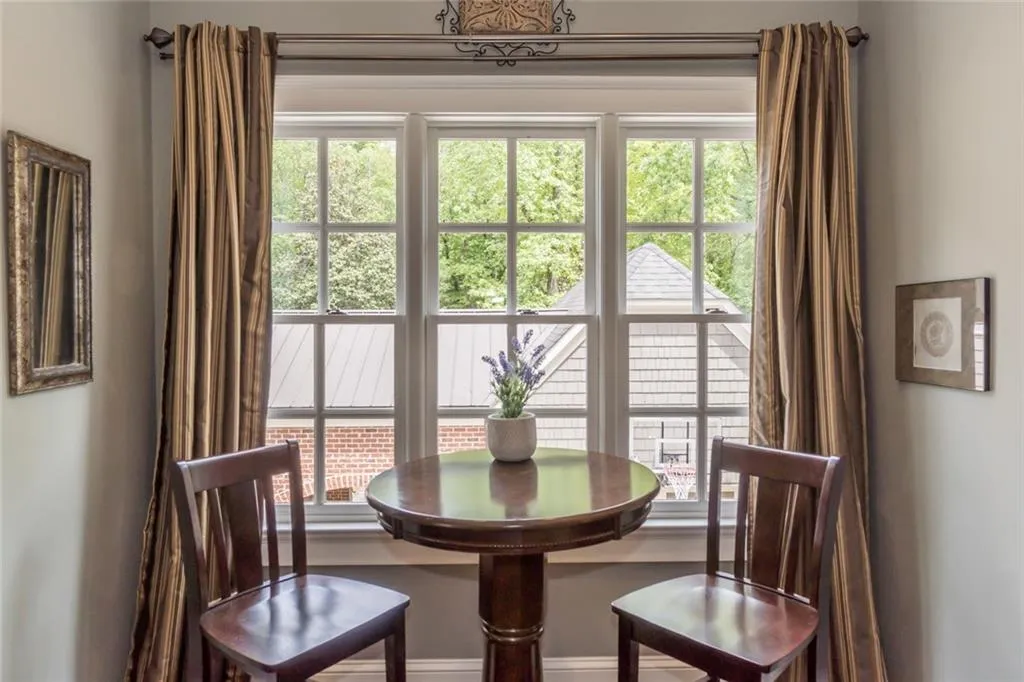 205 Worth Drive Nw, Sandy Springs, Georgia 30327, 6 Bedrooms Bedrooms, ,5 BathroomsBathrooms,Residential,Sold,205 Worth Drive Nw,6873785