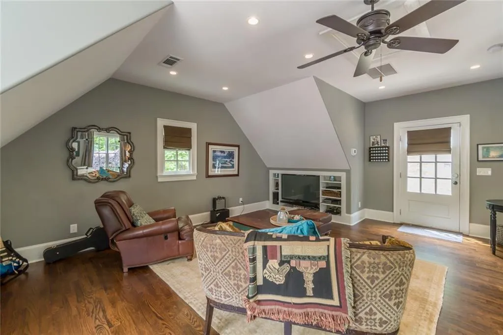 205 Worth Drive Nw, Sandy Springs, Georgia 30327, 6 Bedrooms Bedrooms, ,5 BathroomsBathrooms,Residential,Sold,205 Worth Drive Nw,6873785