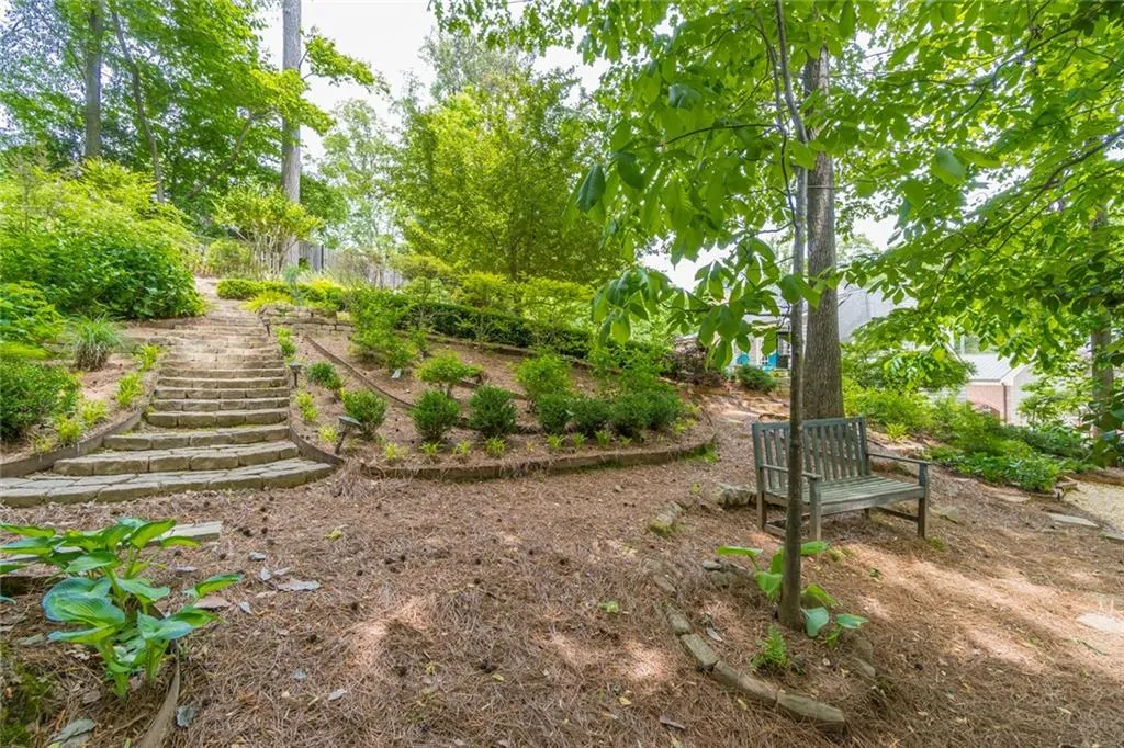 205 Worth Drive Nw, Sandy Springs, Georgia 30327, 6 Bedrooms Bedrooms, ,5 BathroomsBathrooms,Residential,Sold,205 Worth Drive Nw,6873785