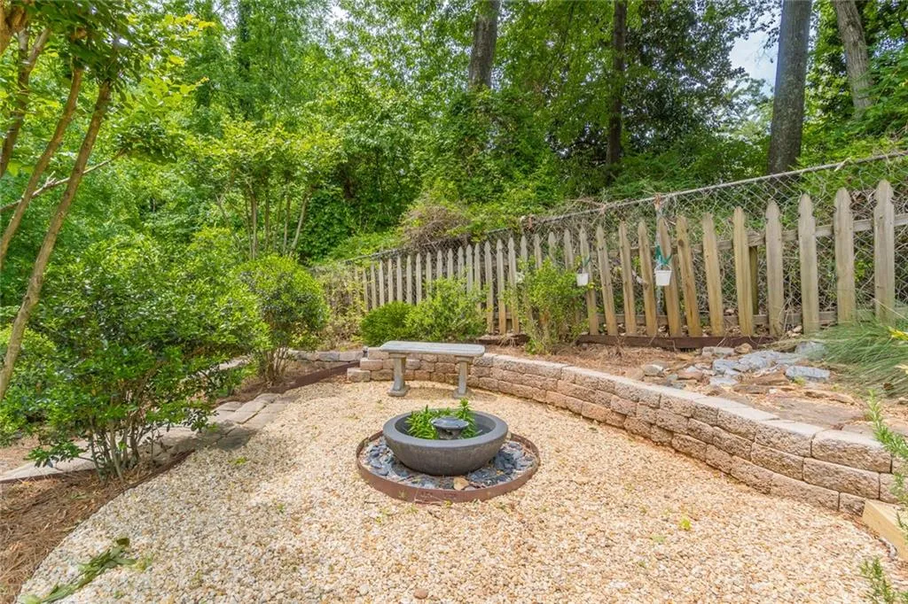 205 Worth Drive Nw, Sandy Springs, Georgia 30327, 6 Bedrooms Bedrooms, ,5 BathroomsBathrooms,Residential,Sold,205 Worth Drive Nw,6873785