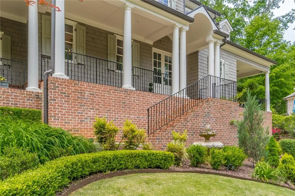 205 Worth Drive Nw, Sandy Springs, Georgia 30327, 6 Bedrooms Bedrooms, ,5 BathroomsBathrooms,Residential,Sold,205 Worth Drive Nw,6873785