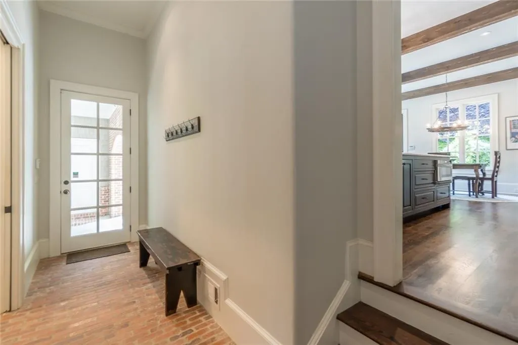 205 Worth Drive Nw, Sandy Springs, Georgia 30327, 6 Bedrooms Bedrooms, ,5 BathroomsBathrooms,Residential,Sold,205 Worth Drive Nw,6873785