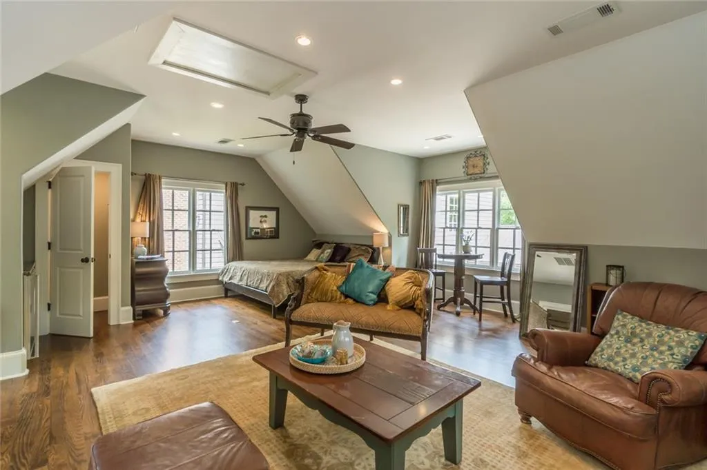 205 Worth Drive Nw, Sandy Springs, Georgia 30327, 6 Bedrooms Bedrooms, ,5 BathroomsBathrooms,Residential,Sold,205 Worth Drive Nw,6873785