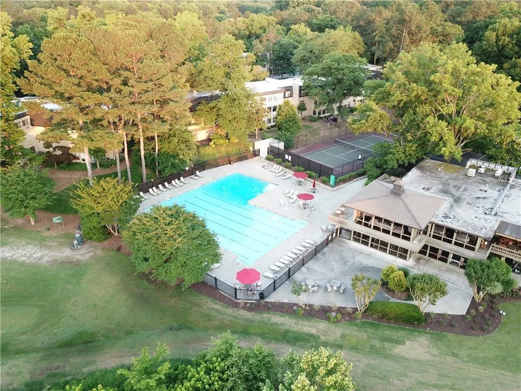 27 Chaumont Square Nw, Atlanta, Georgia 30327, 1 Bedroom Bedrooms, ,1 BathroomBathrooms,Residential,For Sale,27 Chaumont Square Nw,7668220