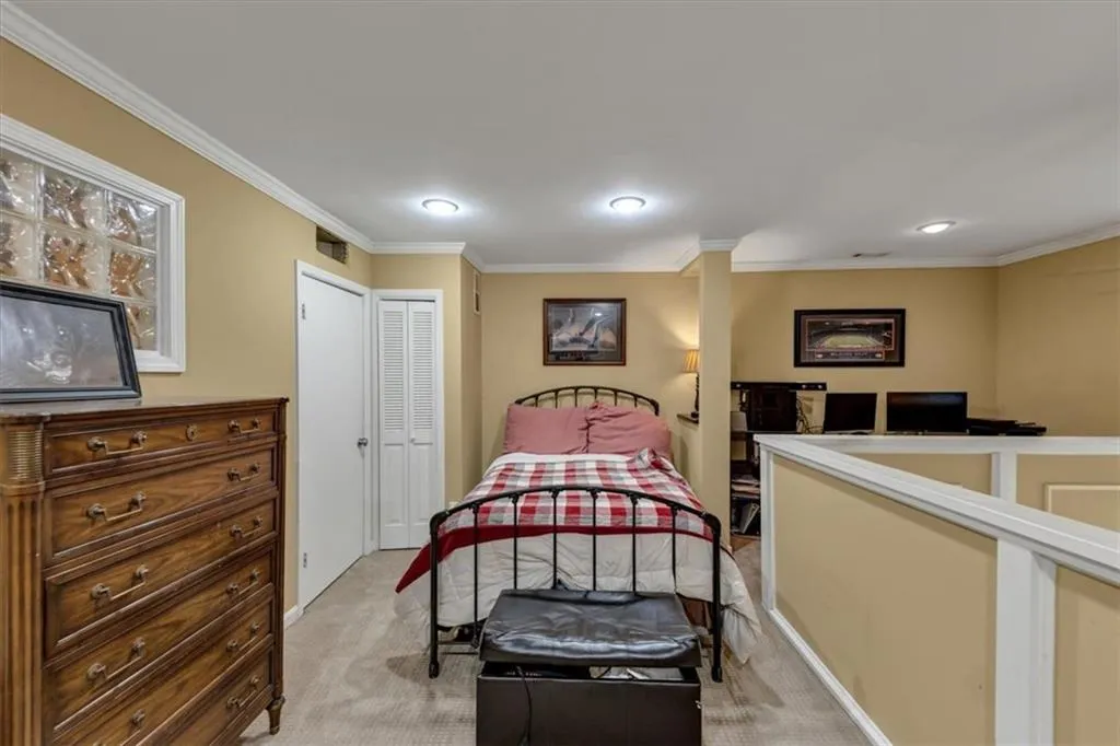 27 Chaumont Square Nw, Atlanta, Georgia 30327, 1 Bedroom Bedrooms, ,1 BathroomBathrooms,Residential,For Sale,27 Chaumont Square Nw,7668220
