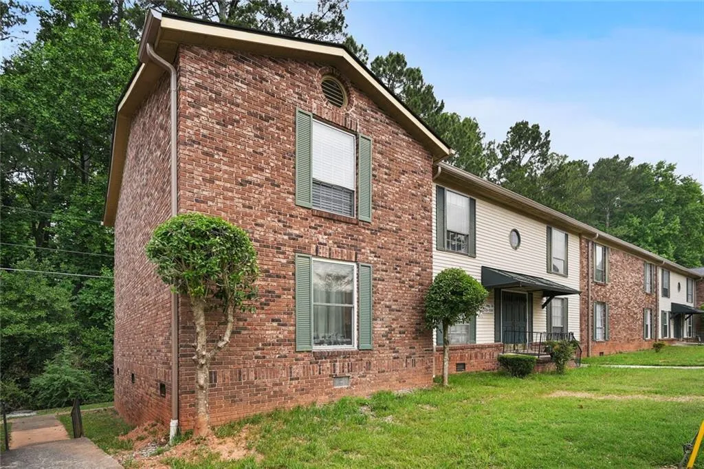 5525 Kingsport Drive, Sandy Springs, Georgia 30342, 2 Bedrooms Bedrooms, ,1 BathroomBathrooms,Residential,Sold,5525 Kingsport Drive,6894256