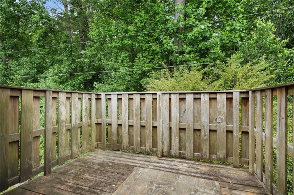 5525 Kingsport Drive, Sandy Springs, Georgia 30342, 2 Bedrooms Bedrooms, ,1 BathroomBathrooms,Residential,Sold,5525 Kingsport Drive,6894256