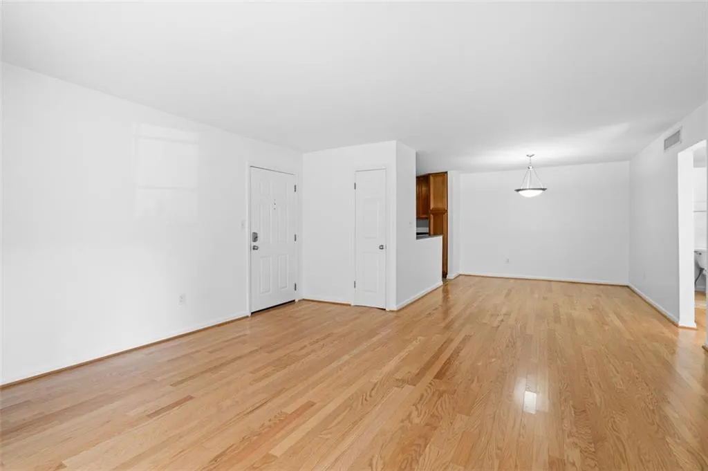 1468 Briarwood Road Ne Unit 602, Atlanta, Georgia 30319, 1 Bedroom Bedrooms, ,1 BathroomBathrooms,Residential,For Sale,1468 Briarwood Road Ne Unit 602,7558906