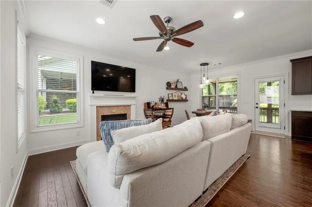 1585 Habershal Road Nw, Atlanta, Georgia 30318, 3 Bedrooms Bedrooms, ,2 BathroomsBathrooms,Residential,For Sale,1585 Habershal Road Nw,7617797