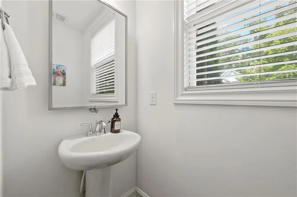 1585 Habershal Road Nw, Atlanta, Georgia 30318, 3 Bedrooms Bedrooms, ,2 BathroomsBathrooms,Residential,For Sale,1585 Habershal Road Nw,7617797
