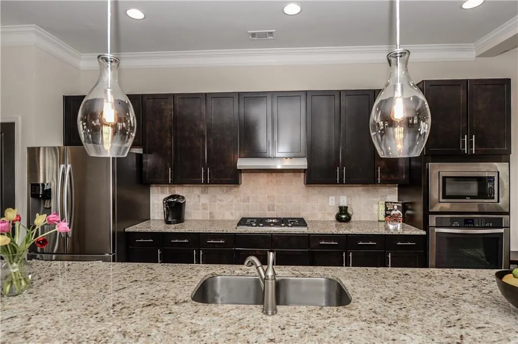 745 Fountainhead Lane Ne Unit 10, Atlanta, Georgia 30324, 3 Bedrooms Bedrooms, ,3 BathroomsBathrooms,Residential,Sold,745 Fountainhead Lane Ne Unit 10,5731053