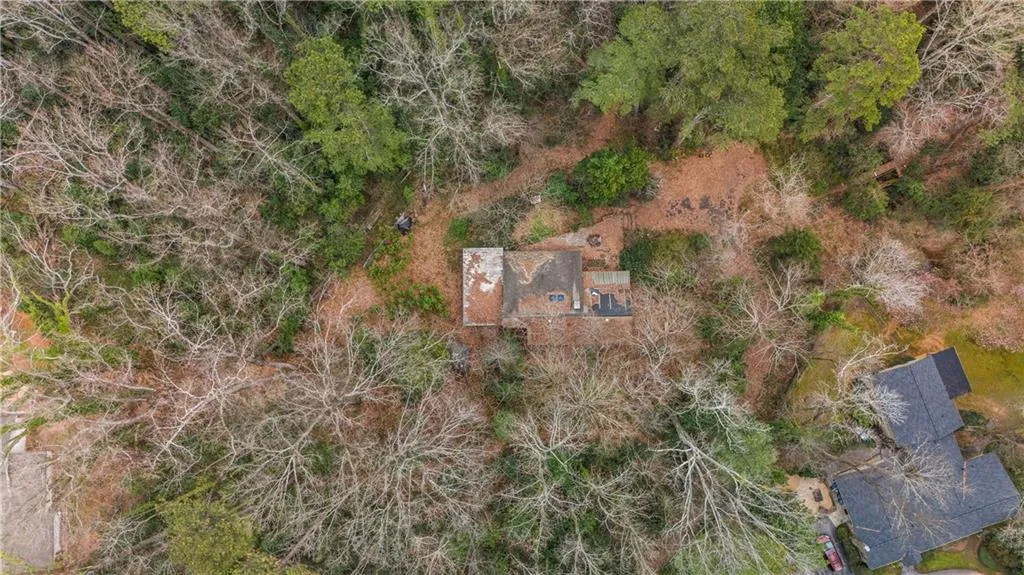 5635 Lake Forrest Drive, Sandy Springs, Georgia 30342, 3 Bedrooms Bedrooms, ,2 BathroomsBathrooms,Residential,For Sale,5635 Lake Forrest Drive,7728133