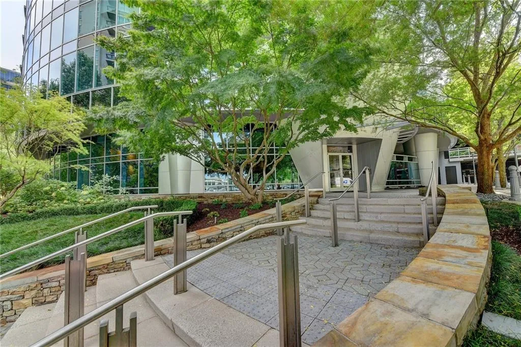 3338 Ne Peachtree Road Ne Unit 1102, Atlanta, Georgia 30326, 2 Bedrooms Bedrooms, ,2 BathroomsBathrooms,Residential,For Sale,3338 Ne Peachtree Road Ne Unit 1102,7497990
