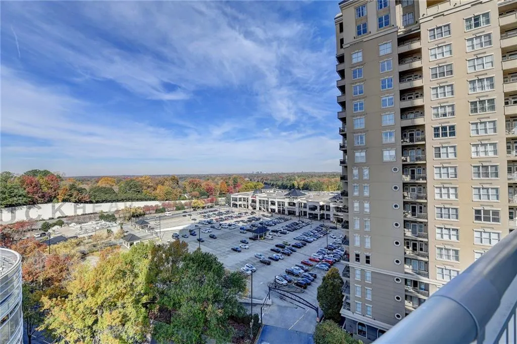 3338 Ne Peachtree Road Ne Unit 1102, Atlanta, Georgia 30326, 2 Bedrooms Bedrooms, ,2 BathroomsBathrooms,Residential,For Sale,3338 Ne Peachtree Road Ne Unit 1102,7497990
