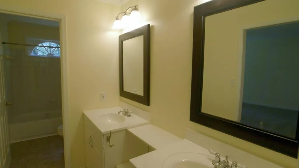 205 Garden Court Ne Unit 205, Atlanta, Georgia 30328, 3 Bedrooms Bedrooms, ,2 BathroomsBathrooms,Residential,Sold,205 Garden Court Ne Unit 205,5551918