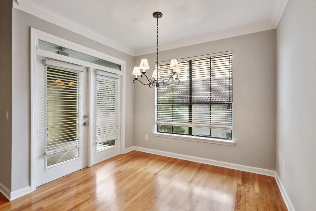 3777 Peachtree Road Ne Unit 1132, Brookhaven, Georgia 30319, 2 Bedrooms Bedrooms, ,2 BathroomsBathrooms,Residential,Sold,3777 Peachtree Road Ne Unit 1132,5923678