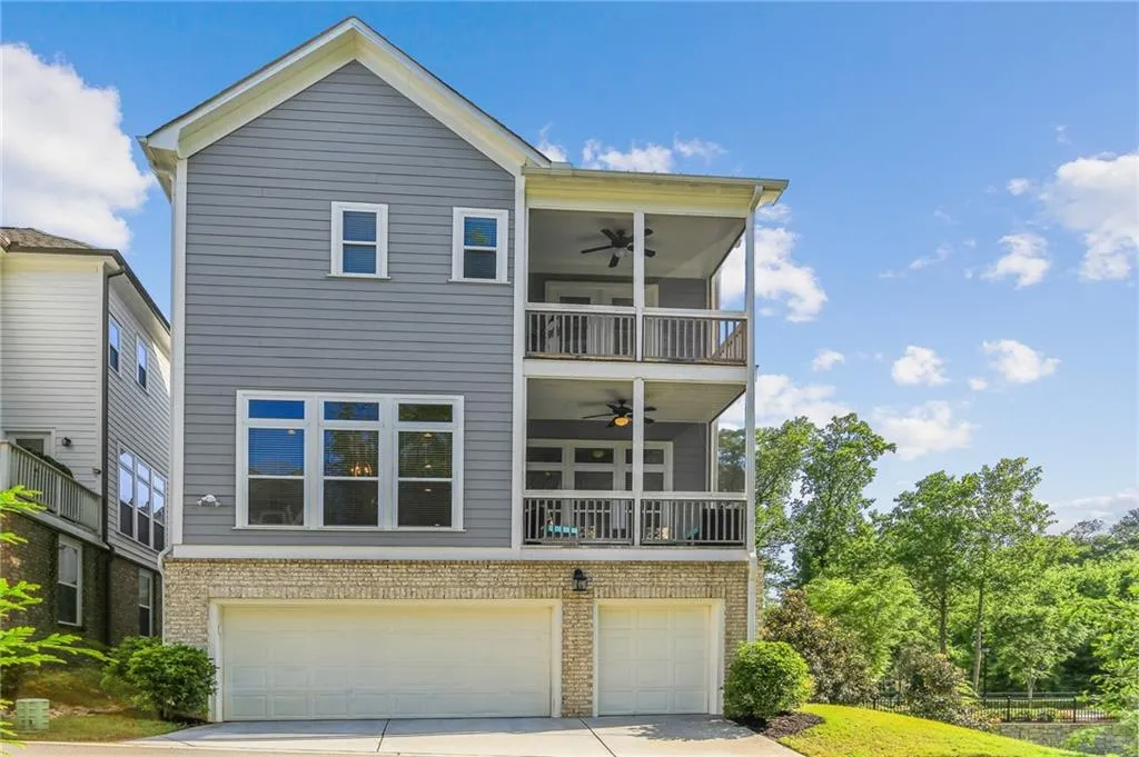 2002 Wheaton Way, Atlanta, Georgia 30328, 4 Bedrooms Bedrooms, ,3 BathroomsBathrooms,Residential,Sold,2002 Wheaton Way,6881350