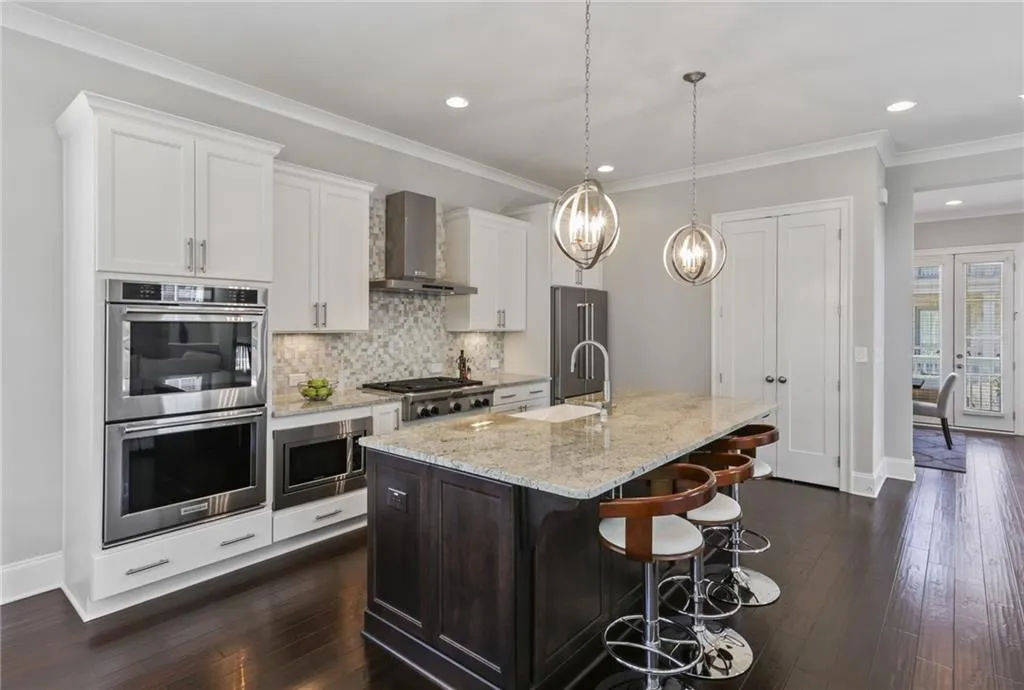 2002 Wheaton Way, Atlanta, Georgia 30328, 4 Bedrooms Bedrooms, ,3 BathroomsBathrooms,Residential,Sold,2002 Wheaton Way,6881350