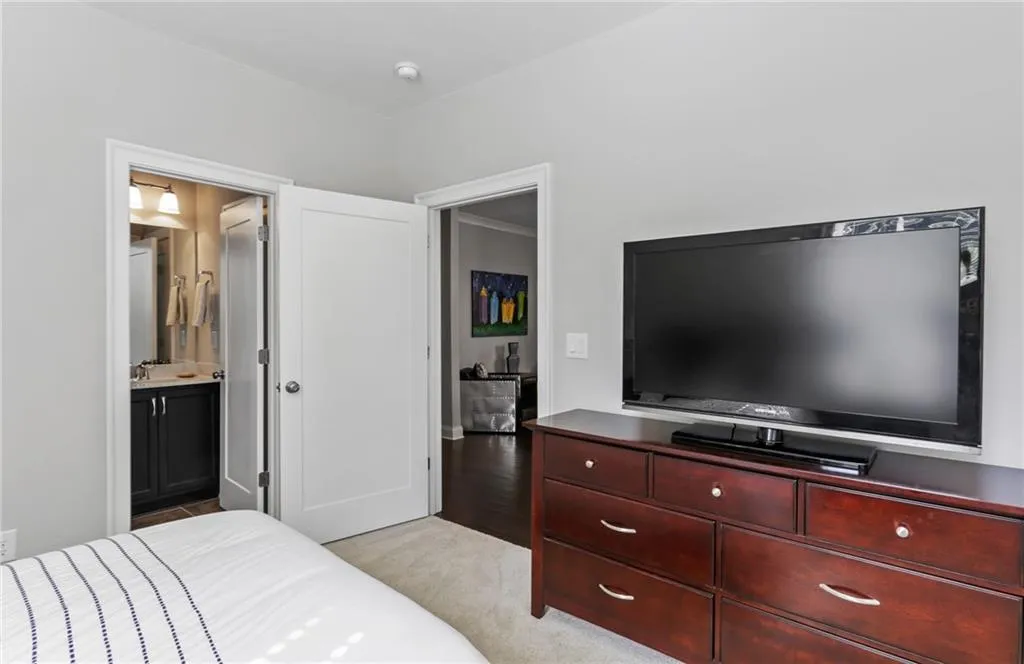 2002 Wheaton Way, Atlanta, Georgia 30328, 4 Bedrooms Bedrooms, ,3 BathroomsBathrooms,Residential,Sold,2002 Wheaton Way,6881350