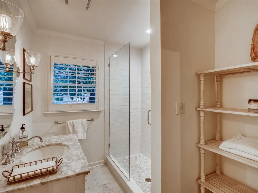 510 Forest Hills Drive, Sandy Springs, Georgia 30342, 3 Bedrooms Bedrooms, ,2 BathroomsBathrooms,Residential,Sold,510 Forest Hills Drive,6813418