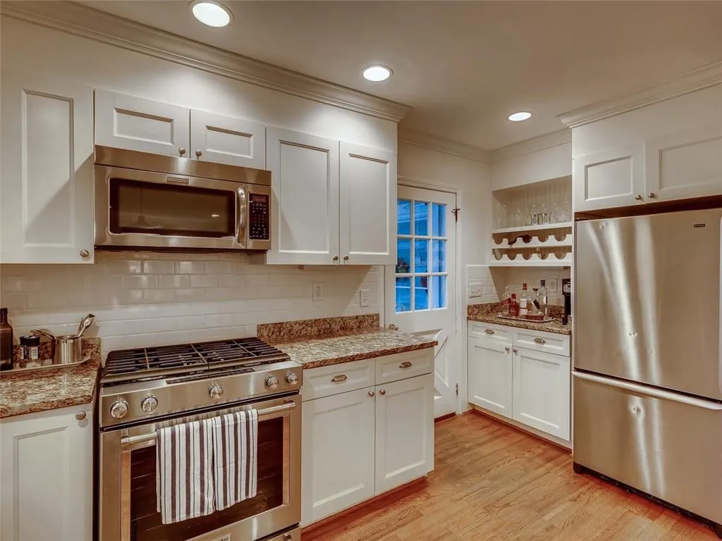 510 Forest Hills Drive, Sandy Springs, Georgia 30342, 3 Bedrooms Bedrooms, ,2 BathroomsBathrooms,Residential,Sold,510 Forest Hills Drive,6813418