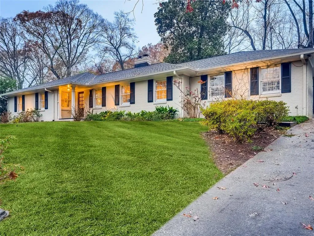 510 Forest Hills Drive, Sandy Springs, Georgia 30342, 3 Bedrooms Bedrooms, ,2 BathroomsBathrooms,Residential,Sold,510 Forest Hills Drive,6813418