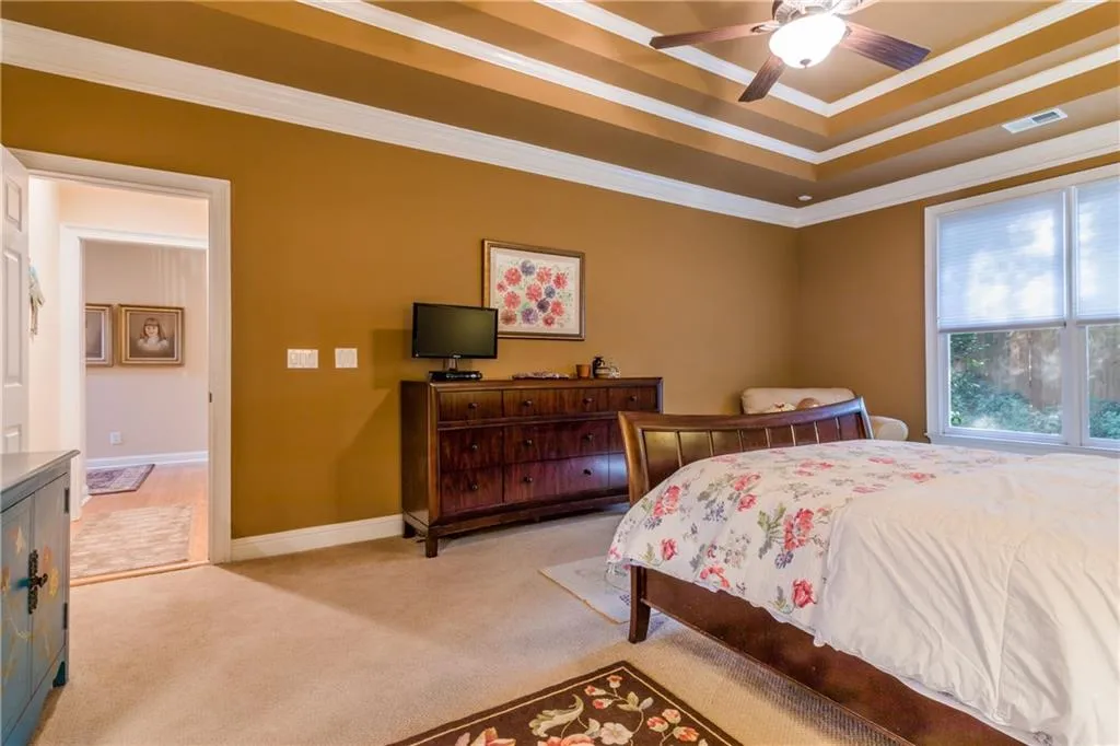 6250 Glen Oaks Lane, Sandy Springs, Georgia 30328, 4 Bedrooms Bedrooms, ,3 BathroomsBathrooms,Residential,Sold,6250 Glen Oaks Lane,5933340