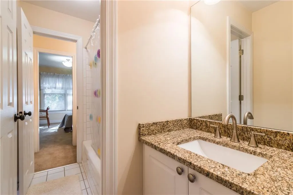 6250 Glen Oaks Lane, Sandy Springs, Georgia 30328, 4 Bedrooms Bedrooms, ,3 BathroomsBathrooms,Residential,Sold,6250 Glen Oaks Lane,5933340