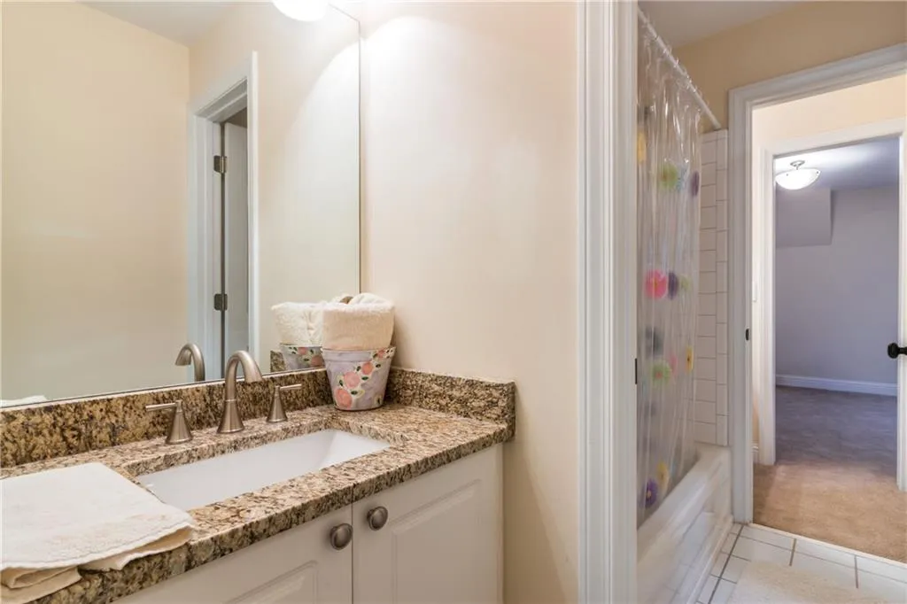 6250 Glen Oaks Lane, Sandy Springs, Georgia 30328, 4 Bedrooms Bedrooms, ,3 BathroomsBathrooms,Residential,Sold,6250 Glen Oaks Lane,5933340