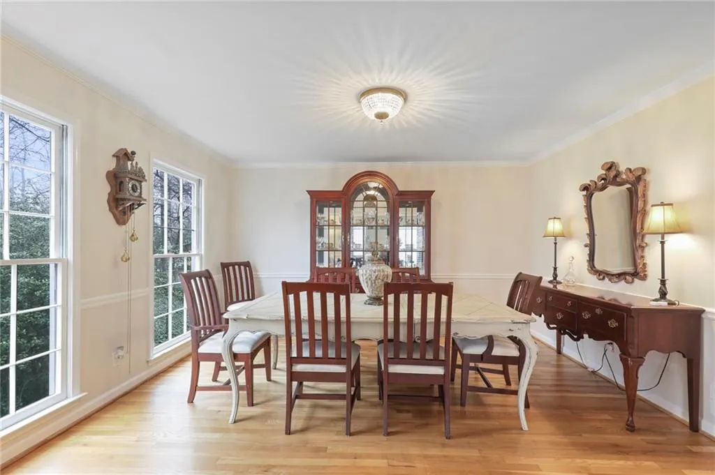 6385 River Overlook Drive, Sandy Springs, Georgia 30328, 5 Bedrooms Bedrooms, ,4 BathroomsBathrooms,Residential,Sold,6385 River Overlook Drive,6685826