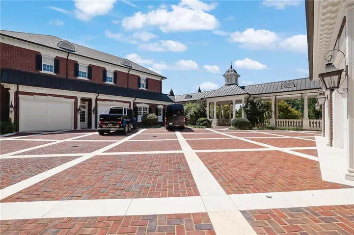 1170