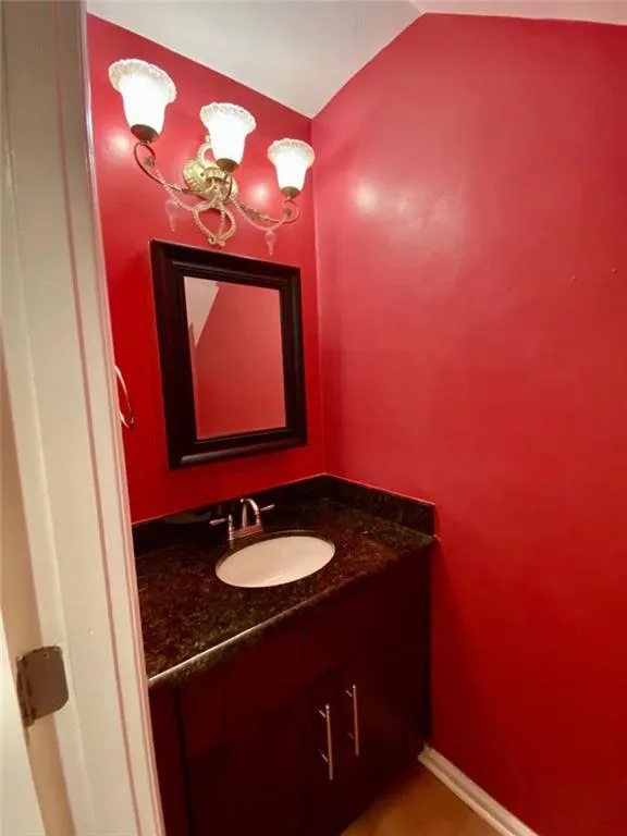 5671 Kingsport Drive, Atlanta, Georgia 30342, 2 Bedrooms Bedrooms, ,1 BathroomBathrooms,Residential,Sold,5671 Kingsport Drive,6874303