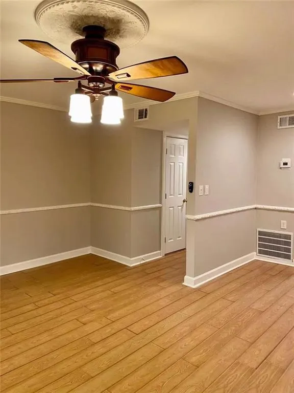 5671 Kingsport Drive, Atlanta, Georgia 30342, 2 Bedrooms Bedrooms, ,1 BathroomBathrooms,Residential,Sold,5671 Kingsport Drive,6874303