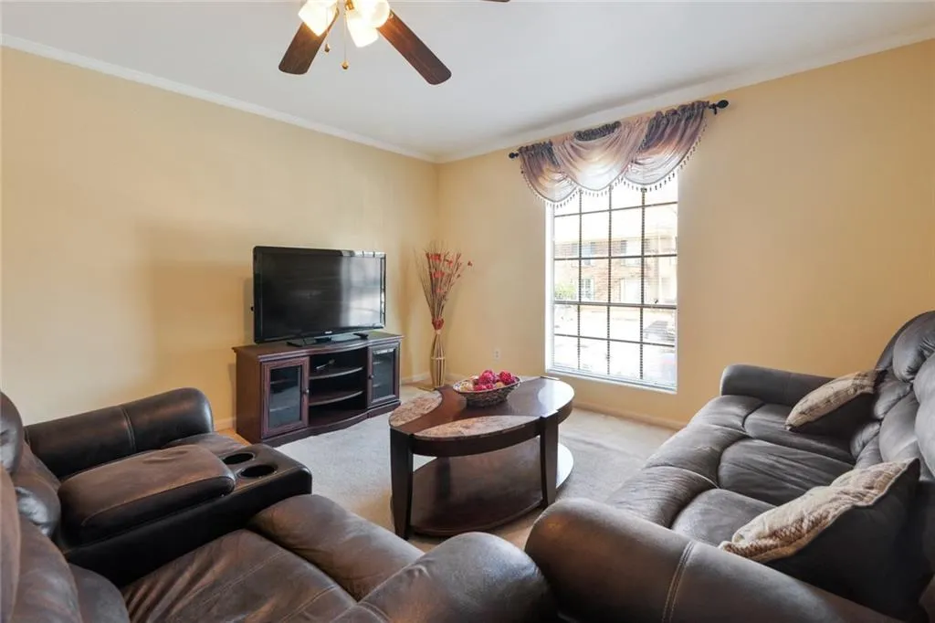 5531 Kingsport Drive, Sandy Springs, Georgia 30342, 2 Bedrooms Bedrooms, ,1 BathroomBathrooms,Residential,Sold,5531 Kingsport Drive,6716768