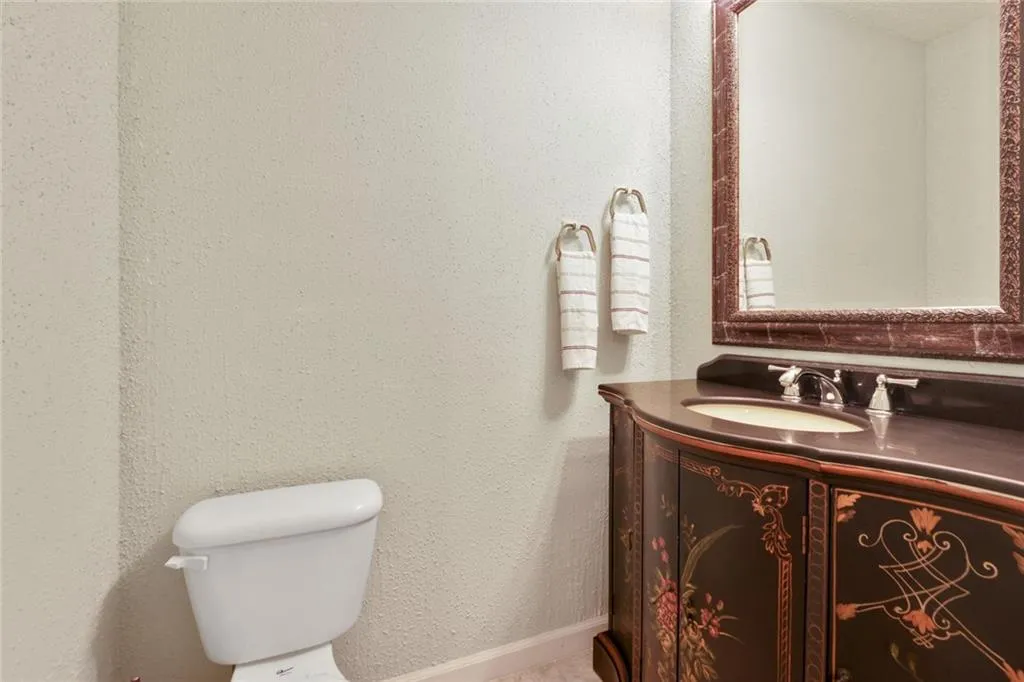 5531 Kingsport Drive, Sandy Springs, Georgia 30342, 2 Bedrooms Bedrooms, ,1 BathroomBathrooms,Residential,Sold,5531 Kingsport Drive,6716768