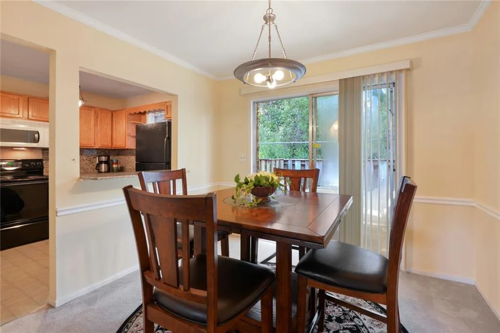 5531 Kingsport Drive, Sandy Springs, Georgia 30342, 2 Bedrooms Bedrooms, ,1 BathroomBathrooms,Residential,Sold,5531 Kingsport Drive,6716768