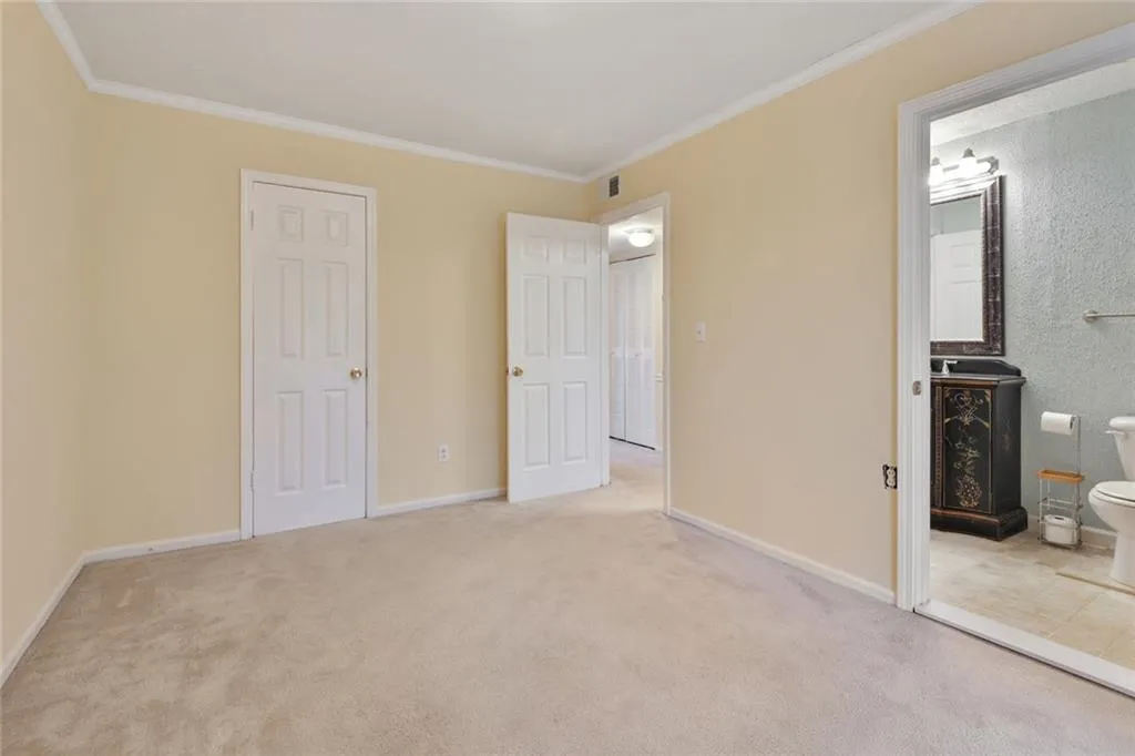 5531 Kingsport Drive, Sandy Springs, Georgia 30342, 2 Bedrooms Bedrooms, ,1 BathroomBathrooms,Residential,Sold,5531 Kingsport Drive,6716768